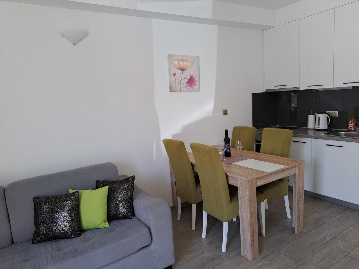 Apartments Sisevic - Comfort Apartments With Balconies And Sea View Slano Exterior foto